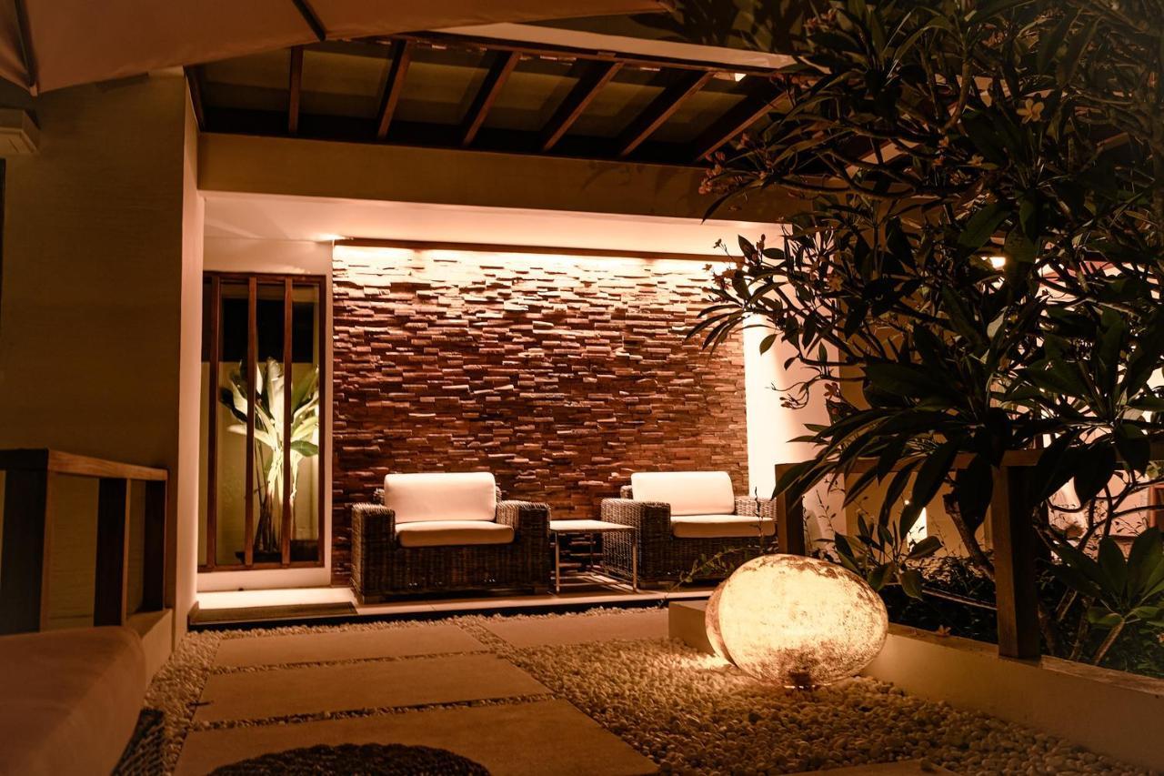 Sunset Palms Beach Villa Jimbaran Exteriör bild